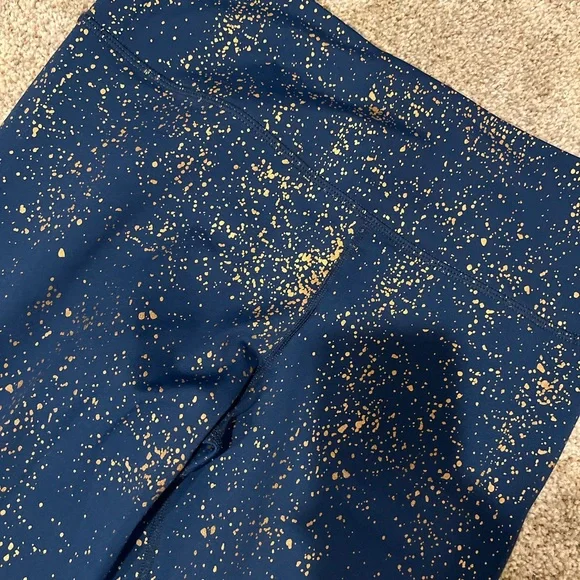 ZYIA Stay Gold Light & Tight Speckled 7/8 Leggings - Picture 7 of 13